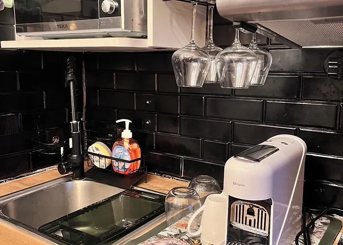Na Casa Da Minha Amiga *